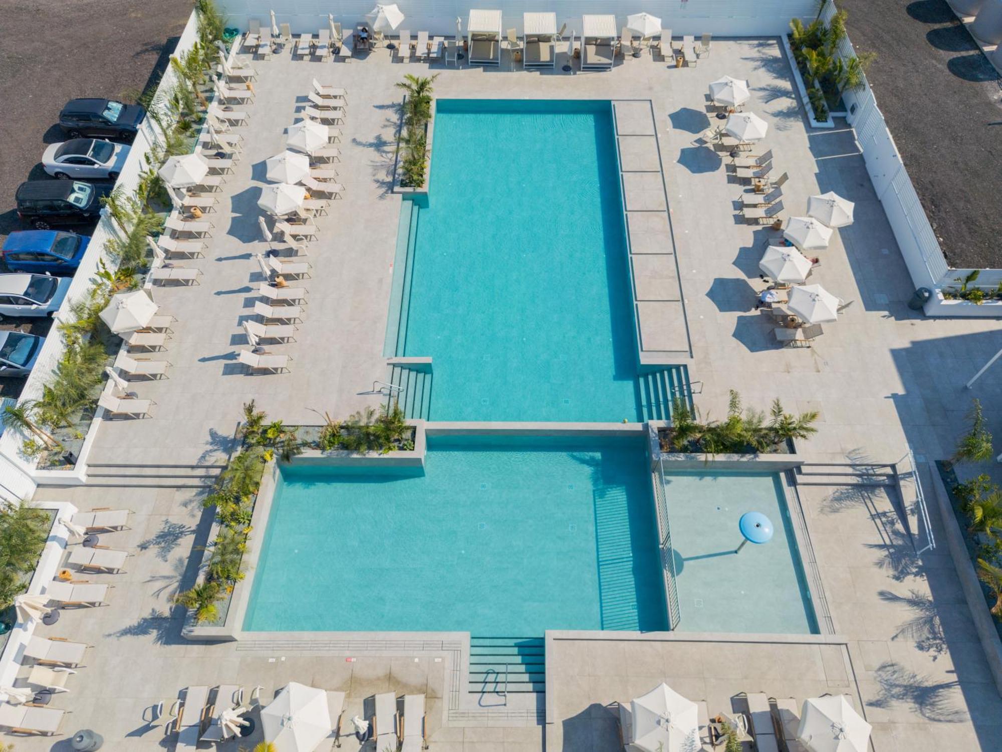 Abacus Suites Ayia Napa Exterior photo