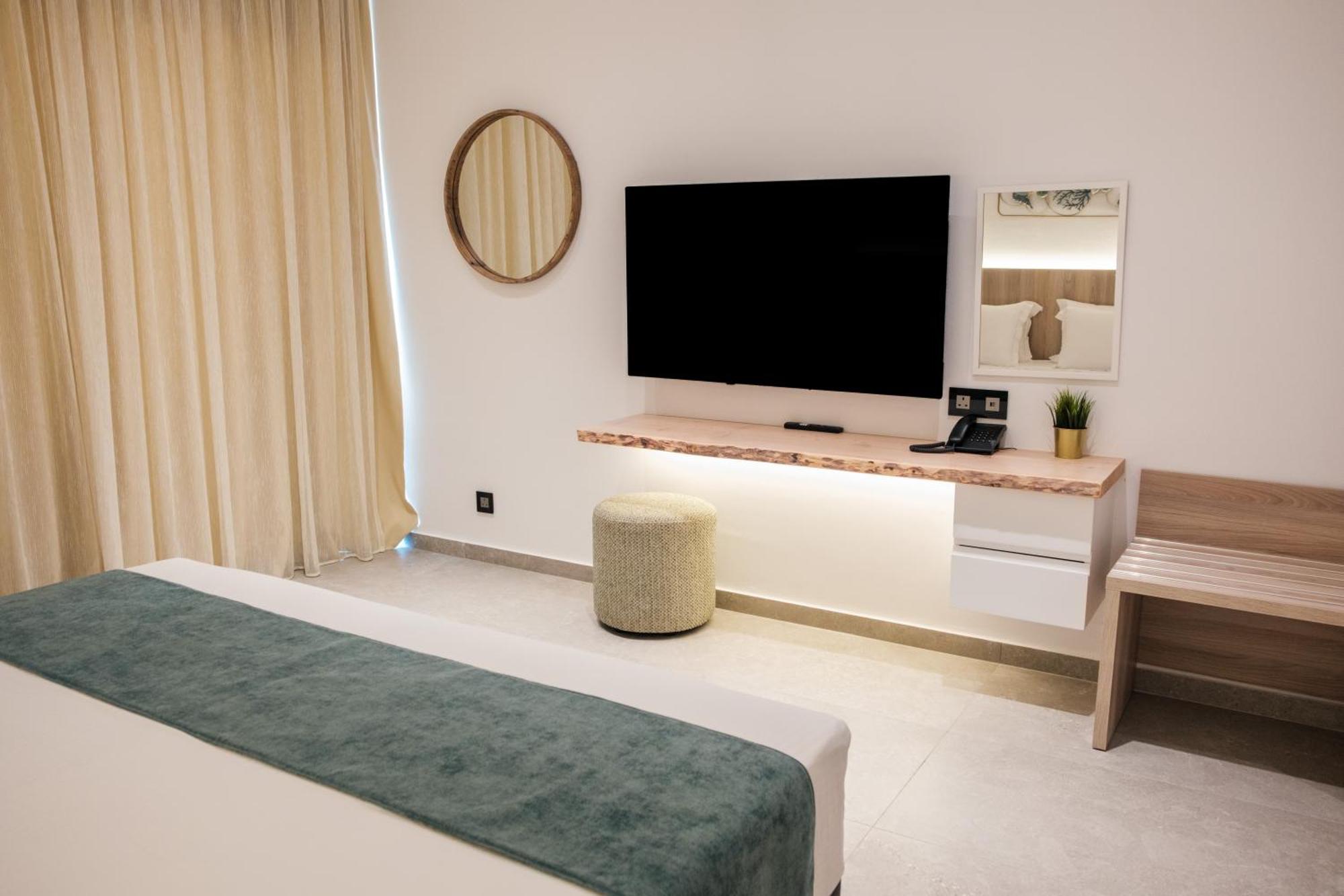 Abacus Suites Ayia Napa Exterior photo